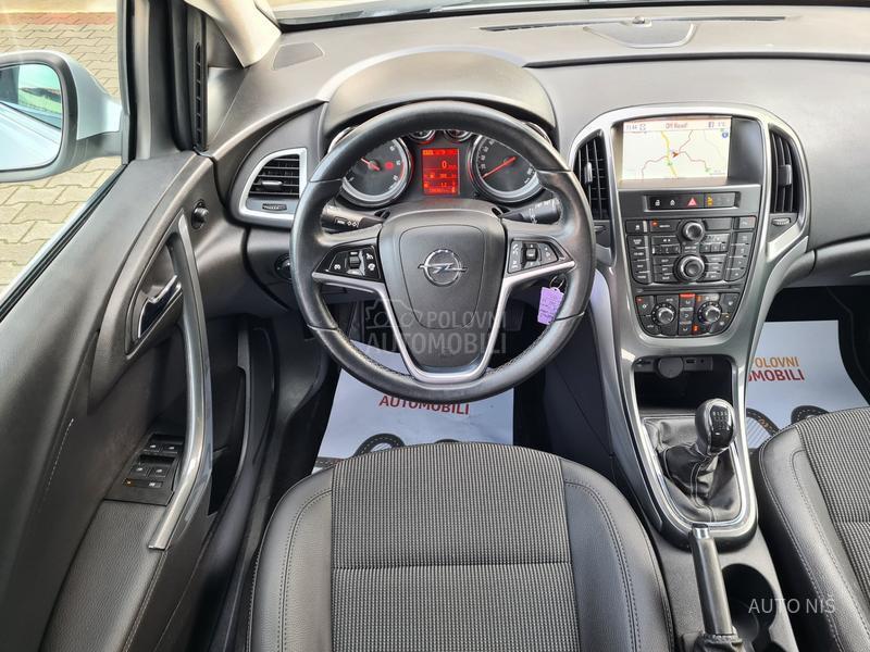 Opel Astra J 1.7 CDTI COSMO