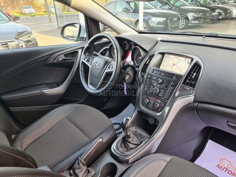 Opel Astra J 1.7 CDTI COSMO