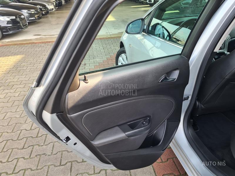 Opel Astra J 1.7 CDTI COSMO