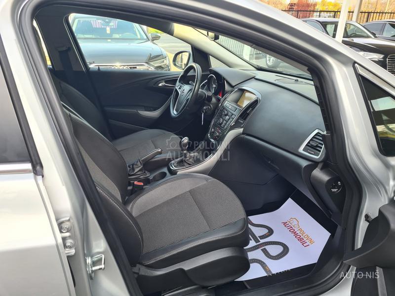 Opel Astra J 1.7 CDTI COSMO