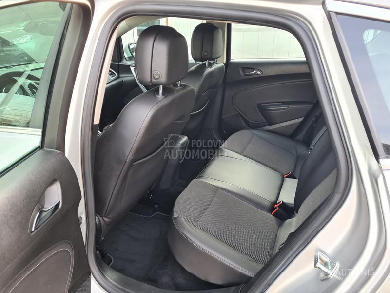 Opel Astra J 1.7 CDTI COSMO