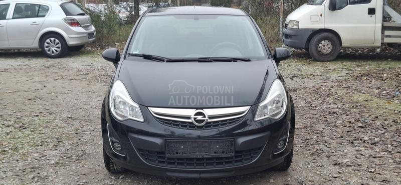 Opel Corsa D 1.2 BENC
