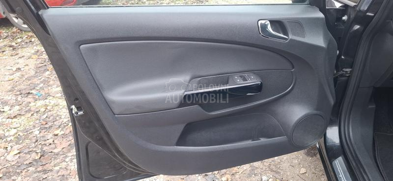 Opel Corsa D 1.2 BENC
