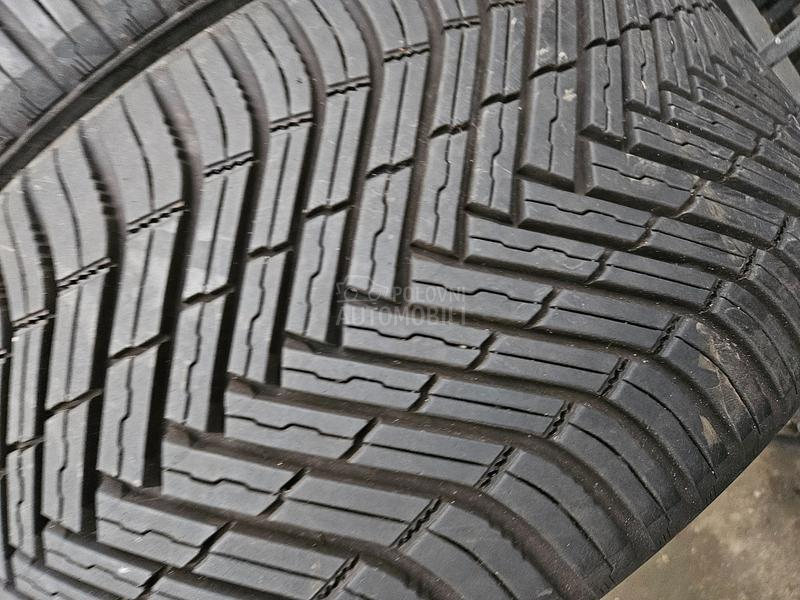 Nexen 245/40 R19 Sve sezone