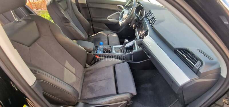 Audi Q3 S line  Matrix