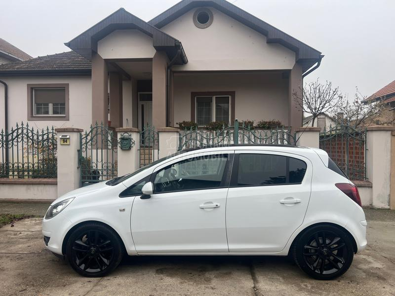 Opel Corsa D 1.4