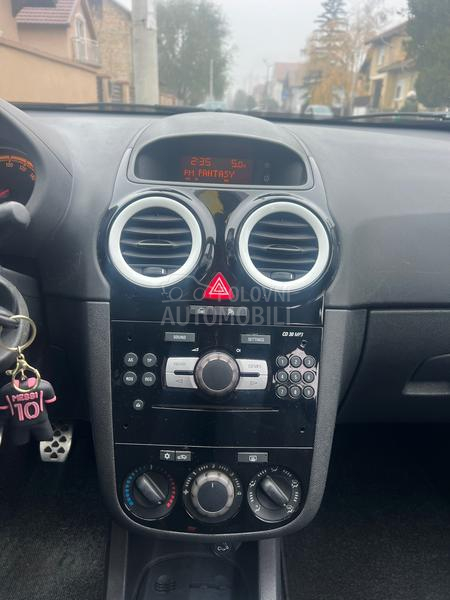 Opel Corsa D 1.4