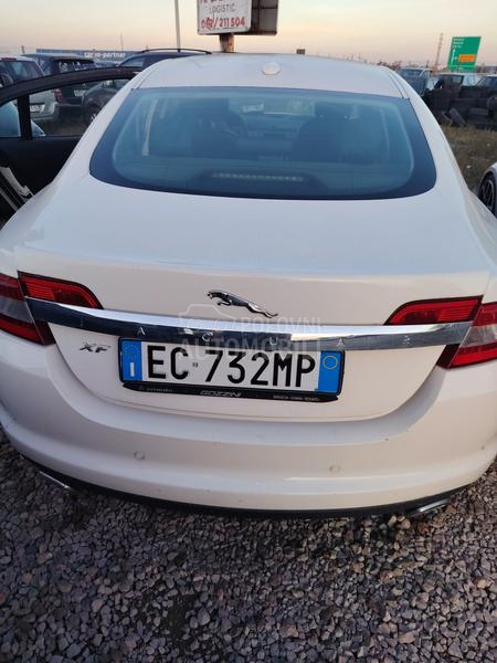 Jaguar XF -  kompletan auto u delovima