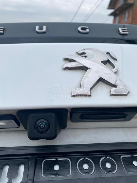 Peugeot 2008 1.2 ALLURE VIRT