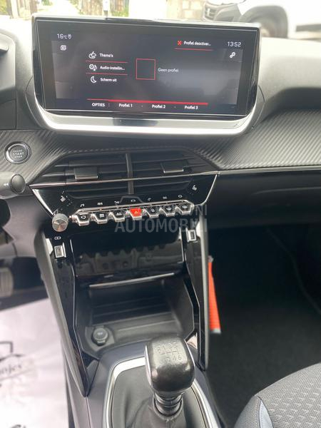 Peugeot 2008 1.2 ALLURE VIRT