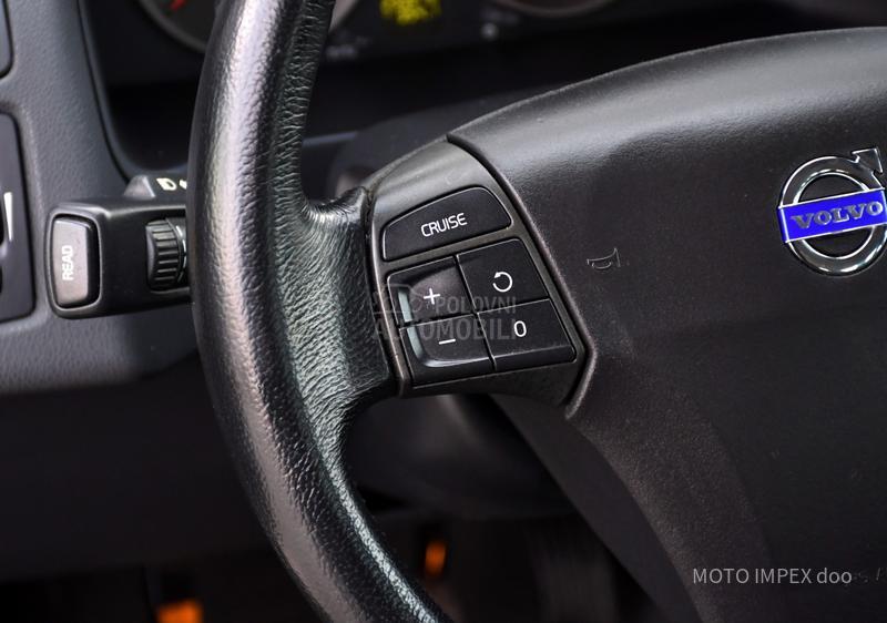 Volvo V50 1.6 D / ODLIČAN / CH