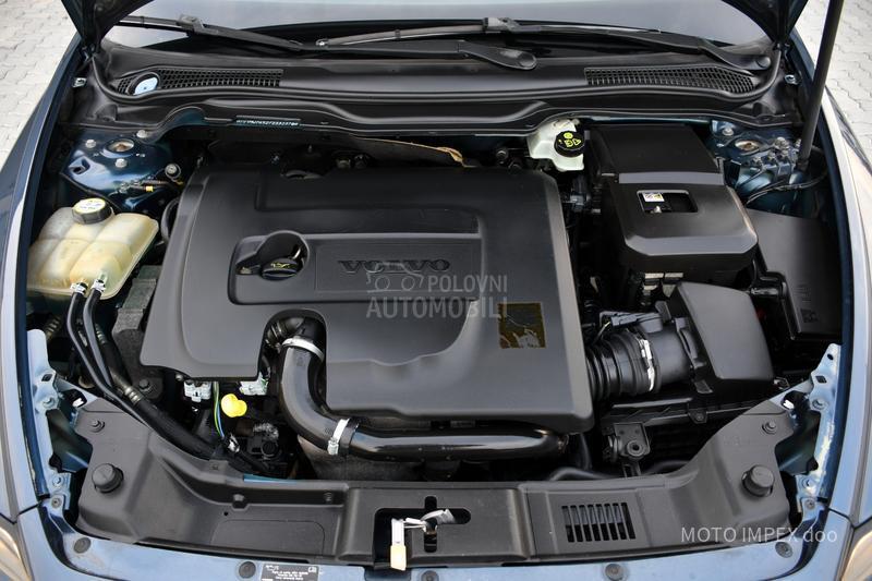 Volvo V50 1.6 D / ODLIČAN / CH