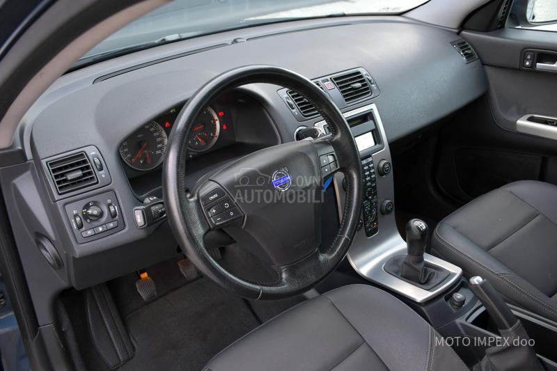 Volvo V50 1.6 D / ODLIČAN / CH