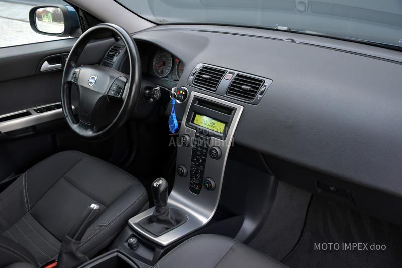 Volvo V50 1.6 D / ODLIČAN / CH