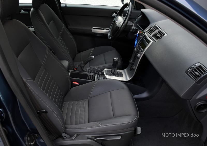 Volvo V50 1.6 D / ODLIČAN / CH