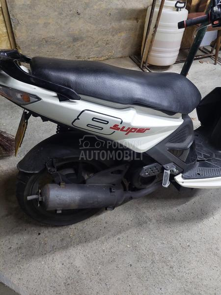 Kymco Super 8
