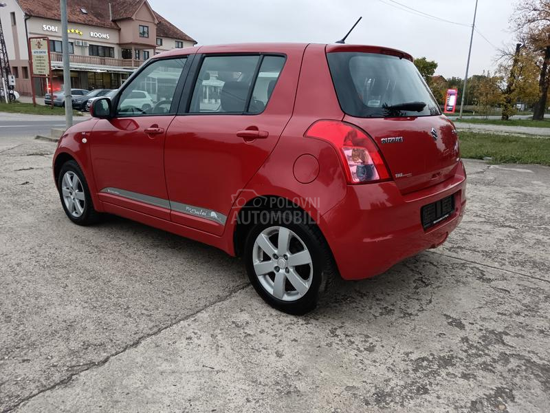 Suzuki Swift 1.3 4x4 Piz Sulai