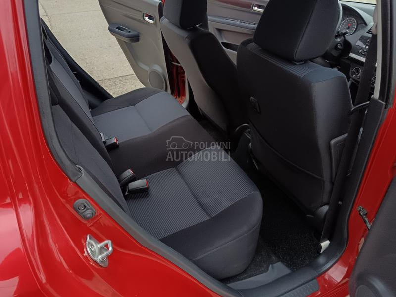 Suzuki Swift 1.3 4x4 Piz Sulai