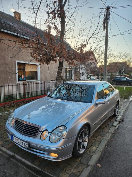 Mercedes Benz E 220 Avantgarde