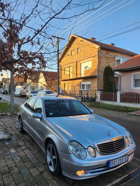 Mercedes Benz E 220 Avantgarde