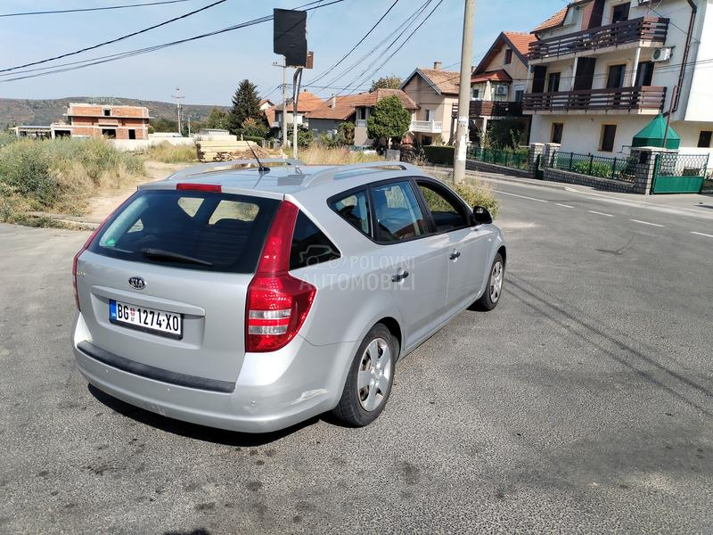 Kia cee`d sw 