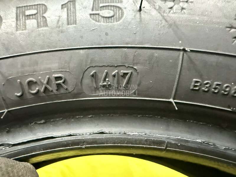 Dunlop 165/65 R15 Zimska