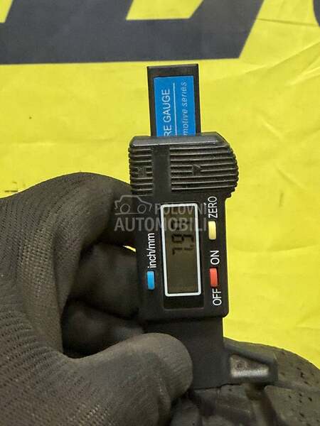 Dunlop 165/65 R15 Zimska