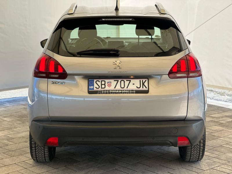 Peugeot 2008 1.2 B