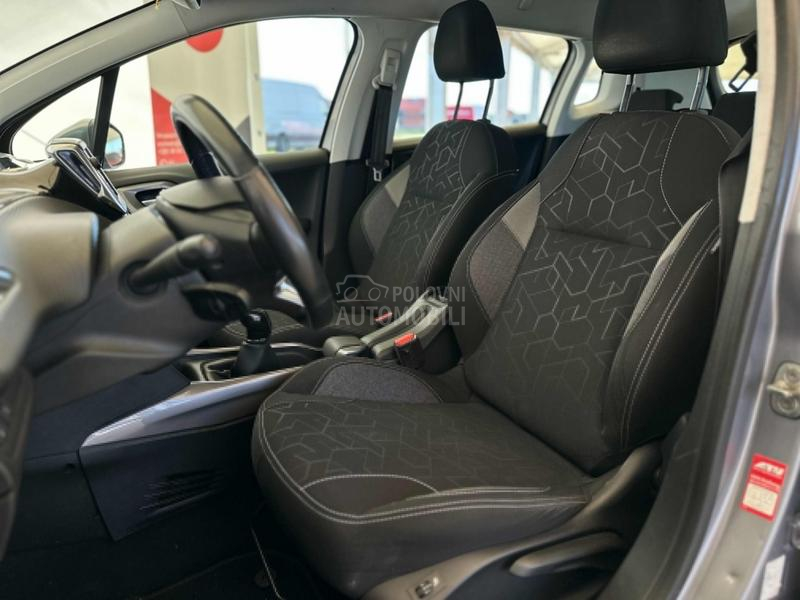 Peugeot 2008 1.2 B