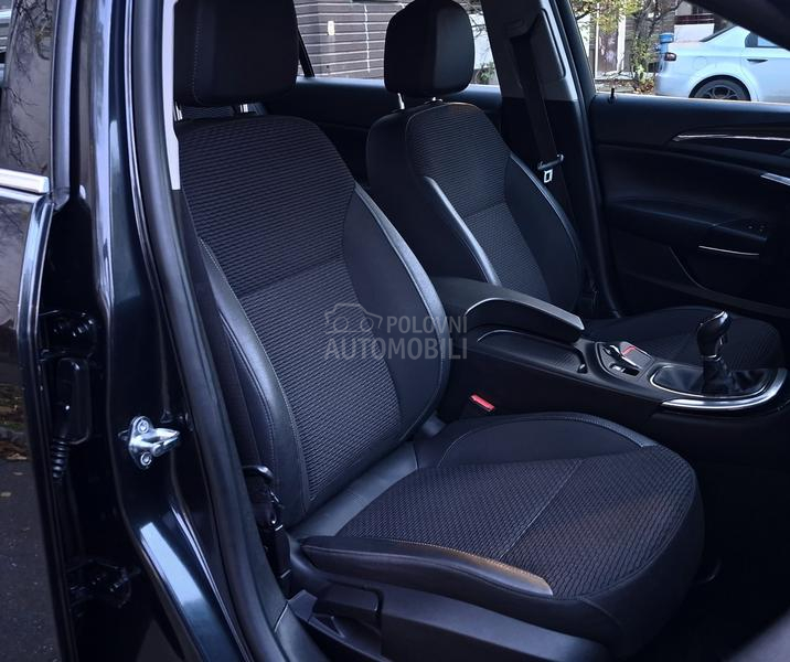 Opel Insignia 2.0CDTI COSMO NAVY