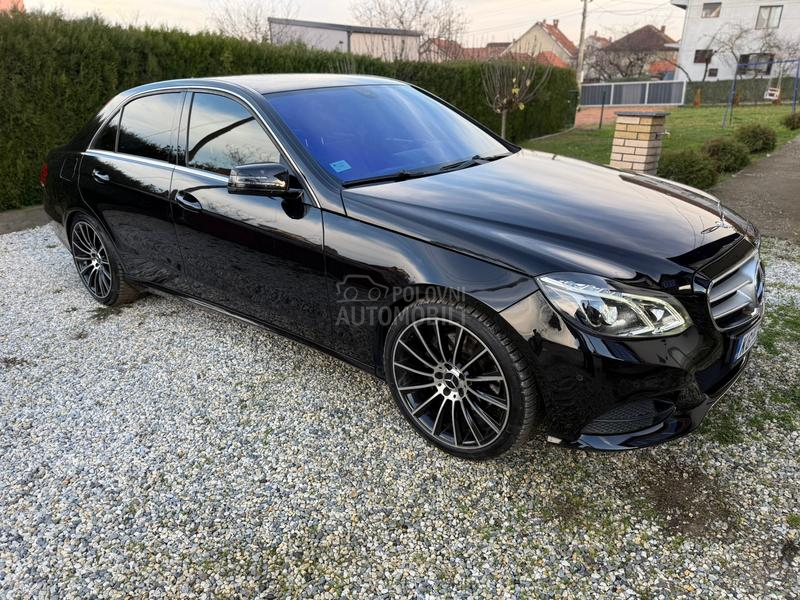 Mercedes Benz E 300 