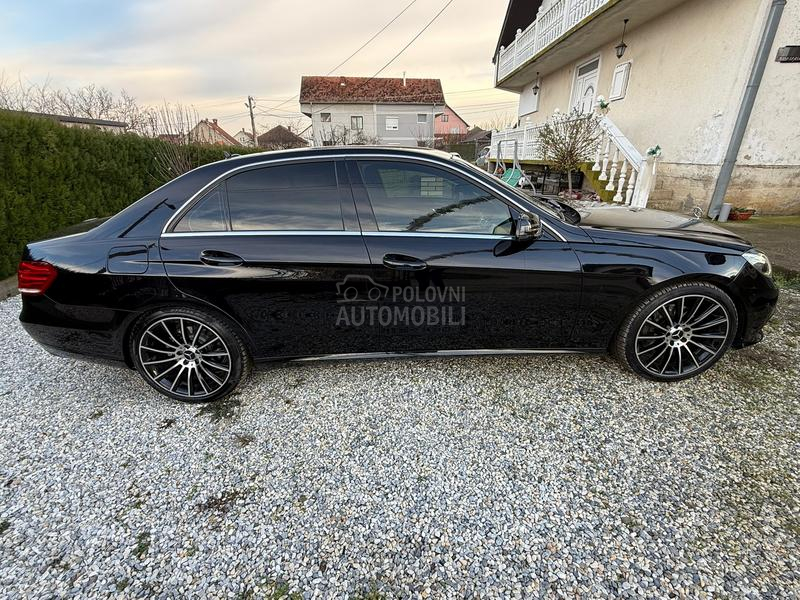 Mercedes Benz E 300 