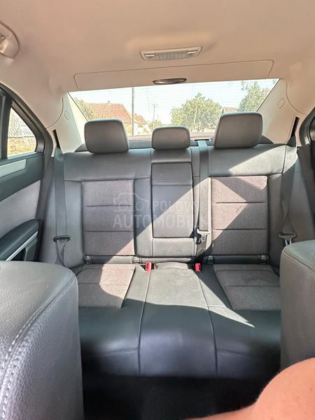 Mercedes Benz E 250 W212