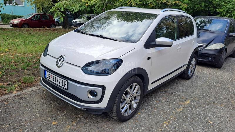 Volkswagen up! CROSS