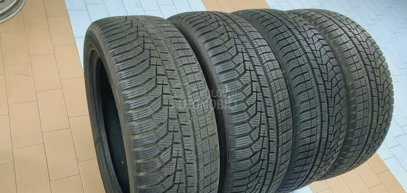 Hankook 205/55 R17 Zimska