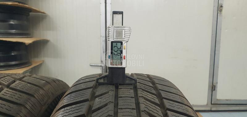 Continental 215/65 R16 Zimska