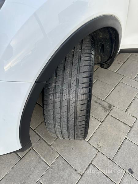 Ford Kuga AUT/FUL/NOV