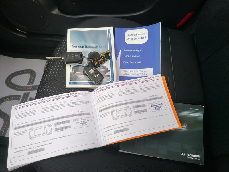 Hyundai i30 1.6i ILIKE LINE CH