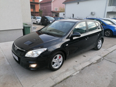 Hyundai i30 1.6i ILIKE LINE CH