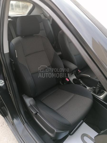 Hyundai i30 1.6i ILIKE LINE CH