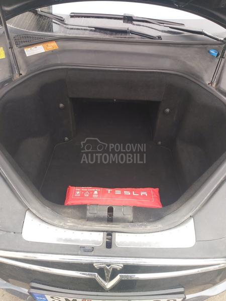 Tesla Model S 85BESPLATNO PUNJENJE