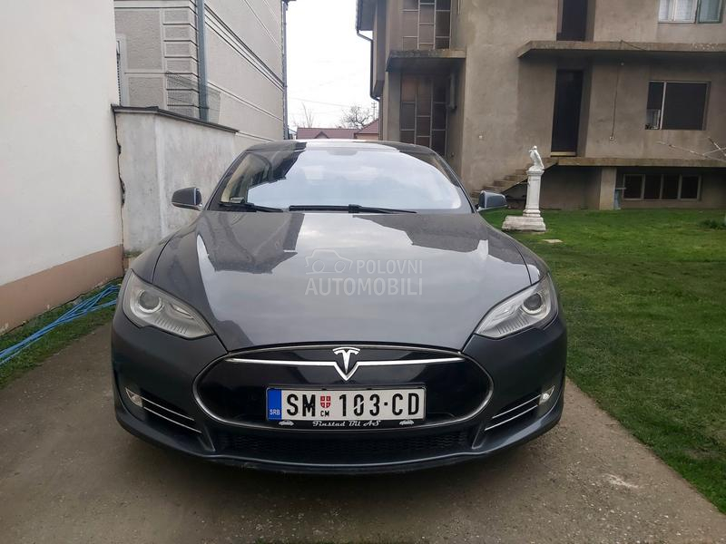Tesla Model S 85BESPLATNO PUNJENJE