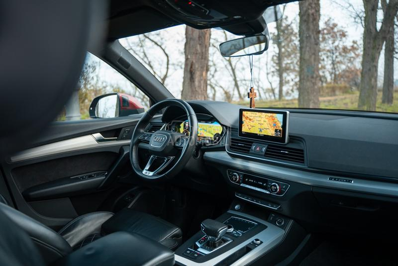 Audi Q5 55TFSIe/Air/RS/21