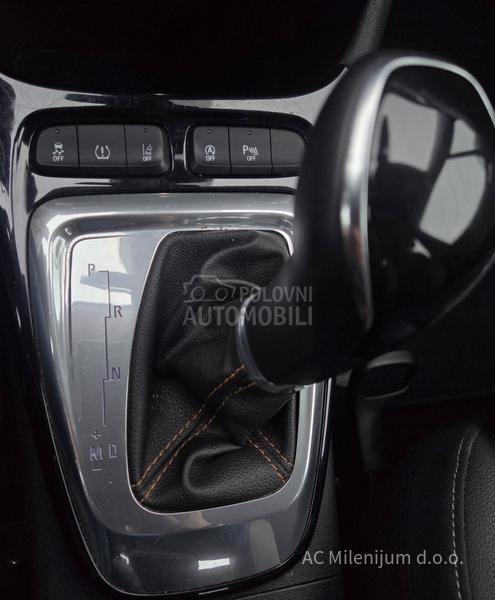 Opel Crossland X  1.5 Cdti Autom