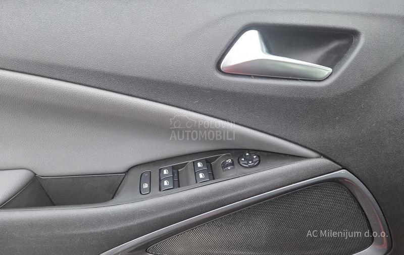 Opel Crossland X  1.5 Cdti Autom