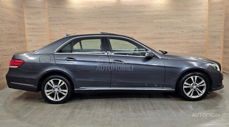 Mercedes Benz E 220 cdi 132000kim