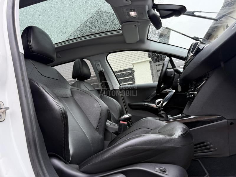 Peugeot 2008 1.6 HDI/ALLURE