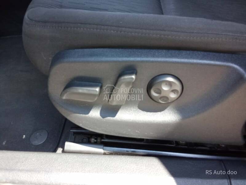 Audi A4 2.0tdi S line