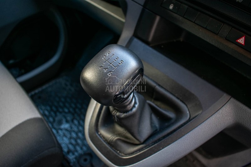 Citroen Jumpy 9 seats