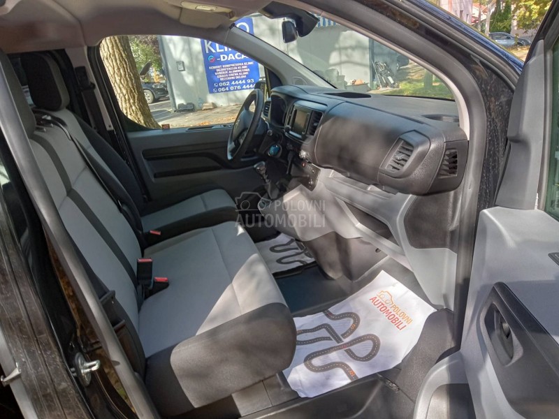 Citroen Jumpy 9 seats